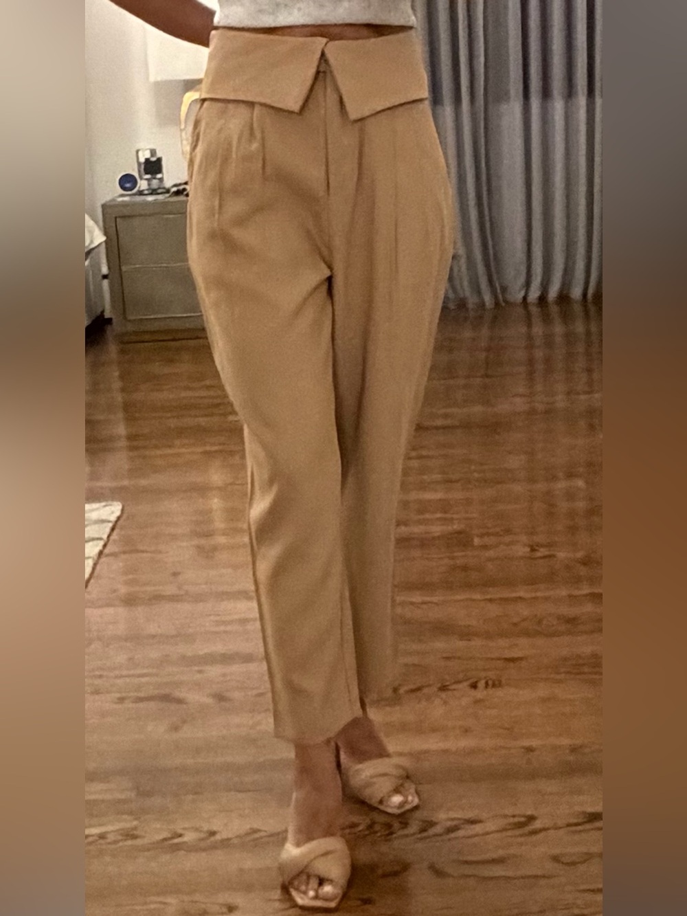 Lumiere Camel High-Waist Pleated Ankle Pants